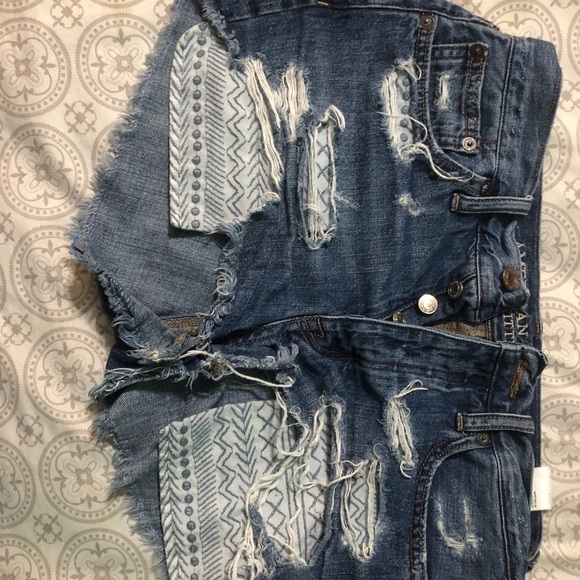 AE distressed shorts - Picture 1 of 4